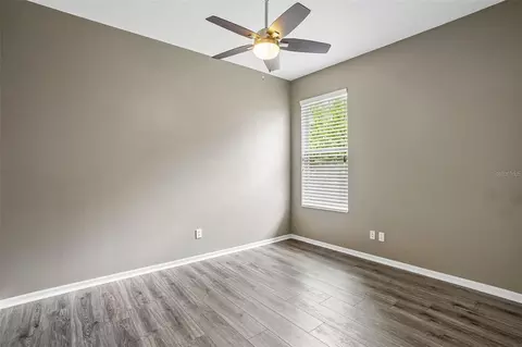 Bedroom - 6111 Gannetside Pl, Lithia, FL 33547 photo 2 of 2