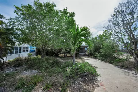 1213 Bay Palm Blvd, Indian Rocks Beach, FL 33785