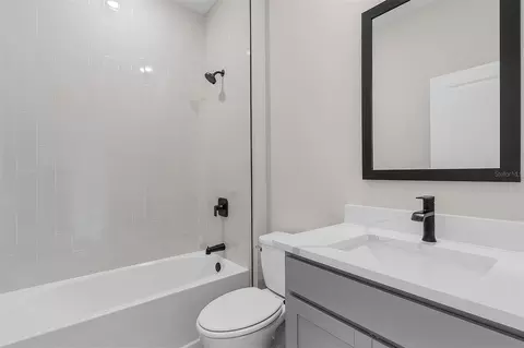 Bath - 2405 Gallagher Rd, Dover, FL 33527 photo 2 of 2