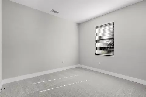 Bedroom - 2405 Gallagher Rd, Dover, FL 33527 photo 2 of 4