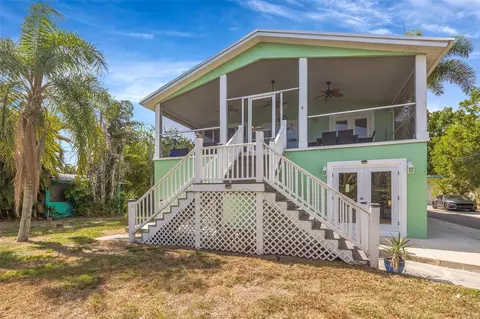 815 2nd Ave NW, Ruskin, FL 33570