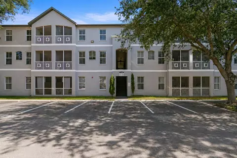 5039 Sunridge Palms Dr #203, Tampa, FL 33617