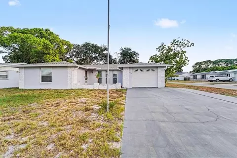 7923 Ironbark Dr, Port Richey, FL 34668