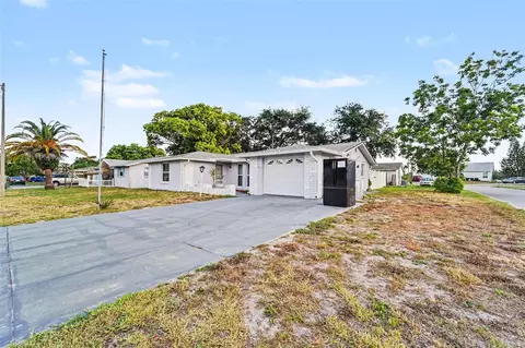 7923 Ironbark Dr, Port Richey, FL 34668