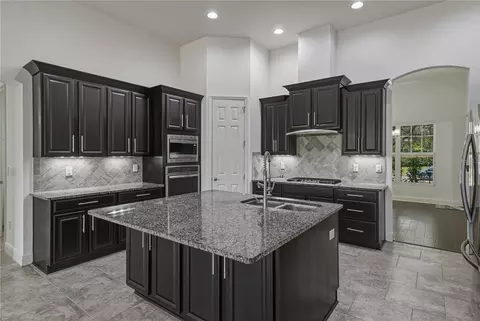 Kitchen - 5904 Shell Ridge Dr, Lithia, FL 33547 photo 1 of 6