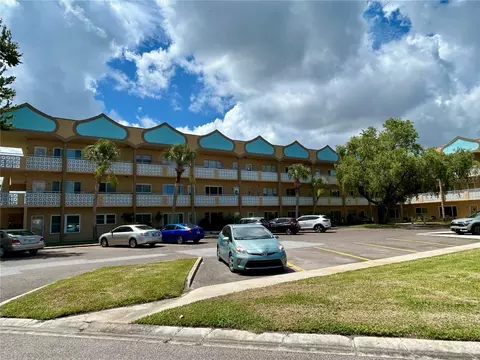 2467 Finlandia Ln #27, Clearwater, FL 33763