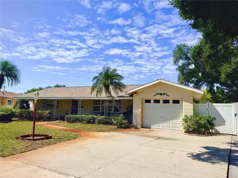 6086 28th Ave N, Saint Petersburg, FL 33710