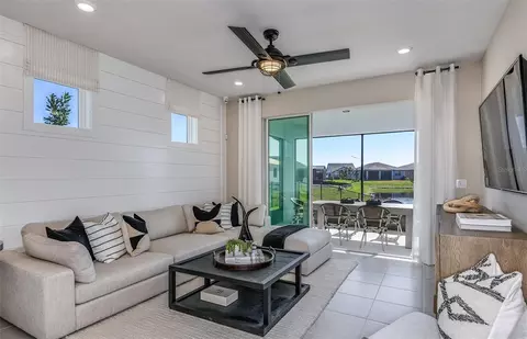 Living - 14761 Sunlit Cir, Parrish, FL 34219 photo 2 of 2