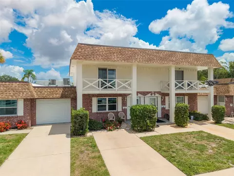 802 Mindy Ct #802, Largo, FL 33771