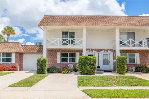 Exterior - 802 Mindy Ct #802, Largo, FL 33771 photo 2 of 8