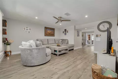 Other - 802 Mindy Ct #802, Largo, FL 33771 photo 5 of 5