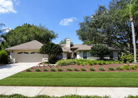 18106 Fairmead Ct, Lutz, FL 33548