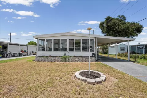 5301 Flint St, Zephyrhills, FL 33542