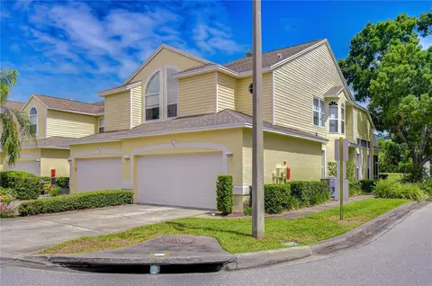 1050 Starkey Rd #2105, Largo, FL 33771