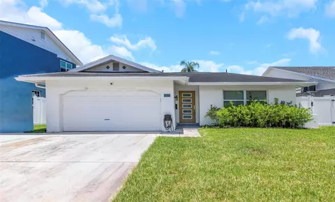 5701 Denver St NE, Saint Petersburg, FL 33703