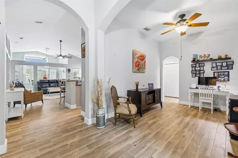 Entry Way - 11129 Bridgecreek Dr, Riverview, FL 33569 photo 4 of 5