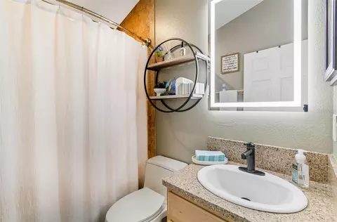 Bath - 11129 Bridgecreek Dr, Riverview, FL 33569 photo 1 of 9