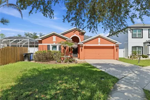 Exterior - 704 Parsons Pointe St, Seffner, FL 33584 photo 2 of 9