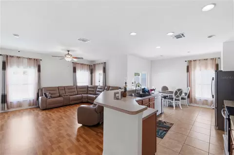 Living - 704 Parsons Pointe St, Seffner, FL 33584 photo 5 of 5