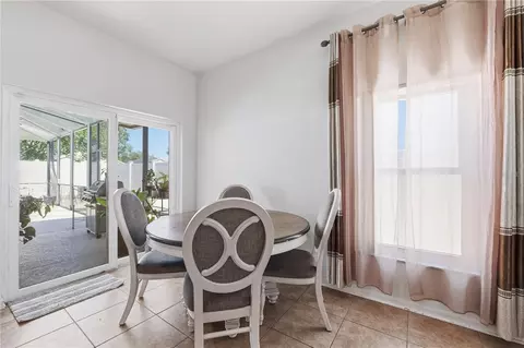 Dining - 704 Parsons Pointe St, Seffner, FL 33584 photo 2 of 2