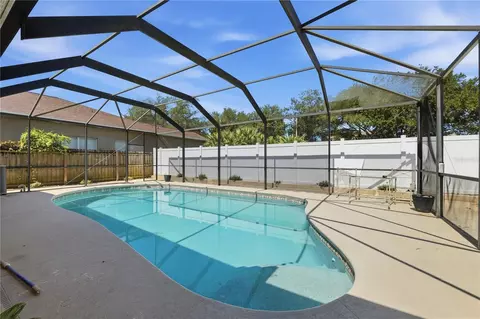 Exterior - 704 Parsons Pointe St, Seffner, FL 33584 photo 9 of 9