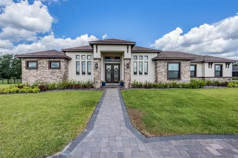 218 Hawk Talon Dr, Lithia, FL 33547