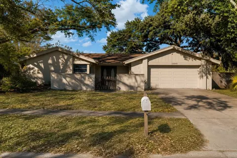 15648 Bear Creek Dr, Tampa, FL 33624
