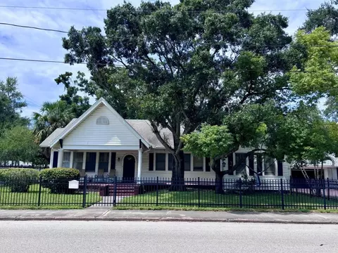 315 S Bermuda Blvd, Tampa, FL 33605