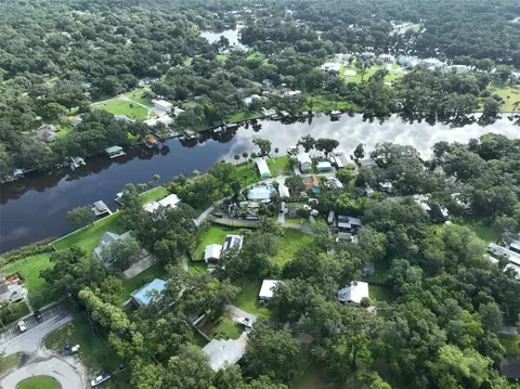 View/Area - 10922 Park Dr, Riverview, FL 33569 photo 7 of 11