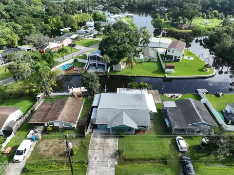 10922 Park Dr, Riverview, FL 33569