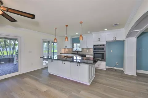 Kitchen - 10922 Park Dr, Riverview, FL 33569 photo 1 of 7