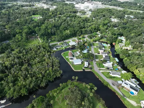 View/Area - 10922 Park Dr, Riverview, FL 33569 photo 9 of 11