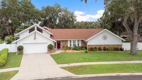 1516 Teakwood Dr, Plant City, FL 33563