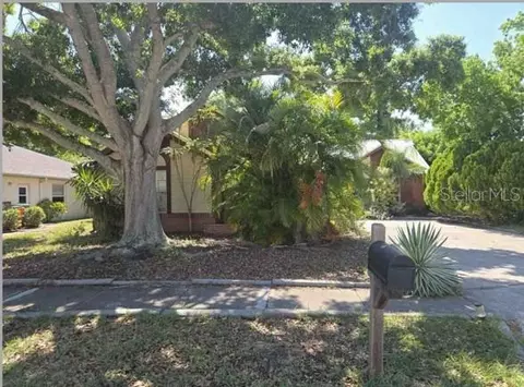 11550 Heritage Way, Largo, FL 33778