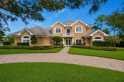 2280 Mackenzie Ct, Clearwater, FL 33765