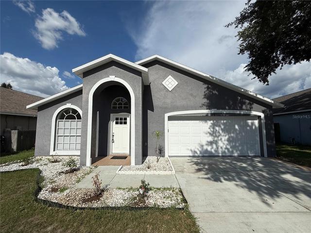 245 Chardonnay Pl, Valrico, FL 33594