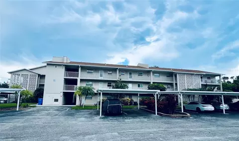 3981 Maceachen Blvd #330, Sarasota, FL 34233