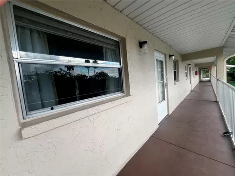 3981 Maceachen Blvd #330, Sarasota, FL 34233