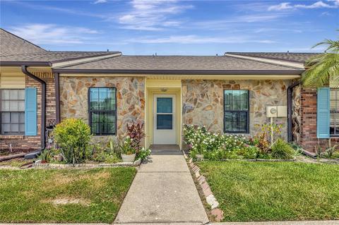 3909 Carroll Cypress Ct, Tampa, FL 33614