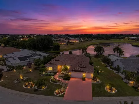2116 Platinum Dr, Sun City Center, FL 33573