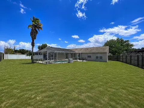 Exterior - 12803 Yarn Pl, Riverview, FL 33569 photo 15 of 16