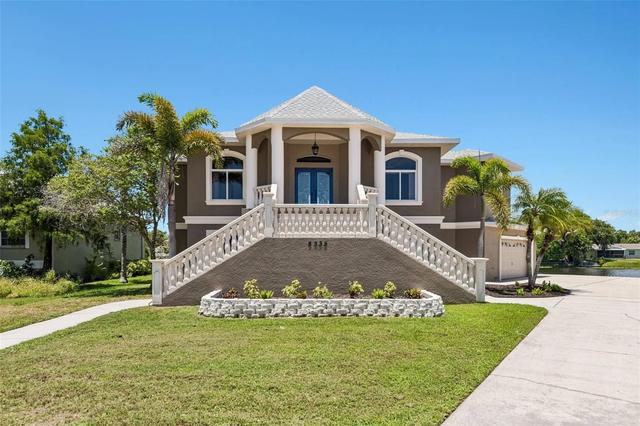 8335 Cheyenne Dr, Seminole, FL 33777