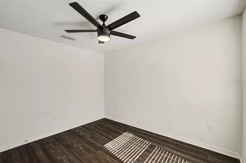 Bedroom - 10213 Cloudburst Ct, Riverview, FL 33578 photo 8 of 12