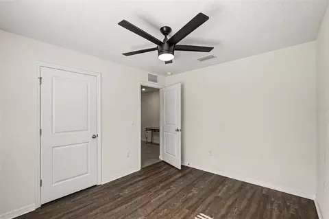 Bedroom - 10213 Cloudburst Ct, Riverview, FL 33578 photo 9 of 12