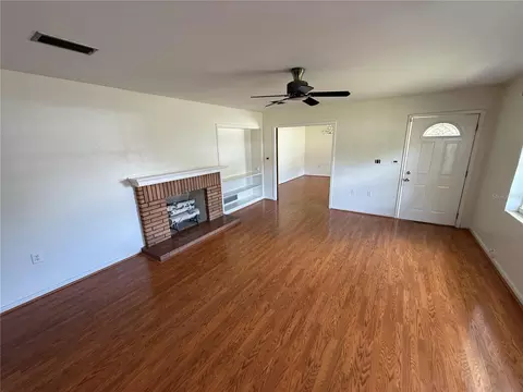 Living - 1485 Davis Ave, Bartow, FL 33830 photo 2 of 4