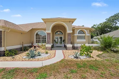 Exterior - 3944 Lema Dr, Spring Hill, FL 34609 photo 4 of 9