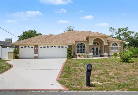 Exterior - 3944 Lema Dr, Spring Hill, FL 34609 photo 2 of 9