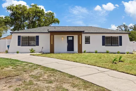 Exterior - 11660 Linden Dr, Spring Hill, FL 34608 photo 4 of 15