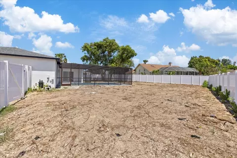 Exterior - 11660 Linden Dr, Spring Hill, FL 34608 photo 13 of 15