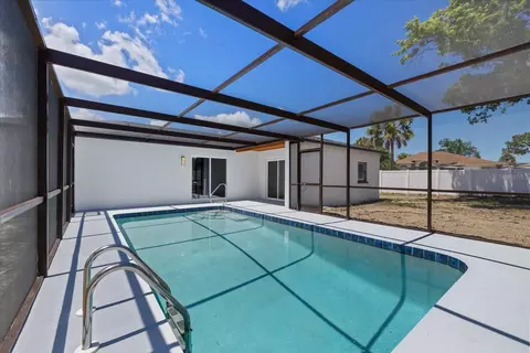 Exterior - 11660 Linden Dr, Spring Hill, FL 34608 photo 10 of 15